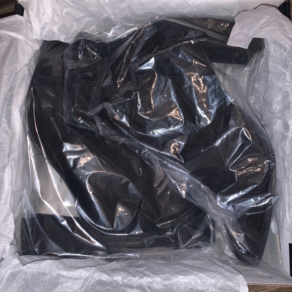 Nine West 8M LUELLA2 black fabric ankle booties - Picture 4 of 4